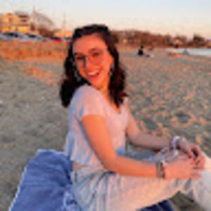 Meet your Posher, Abbey